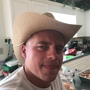 Meet your Posher, Heath